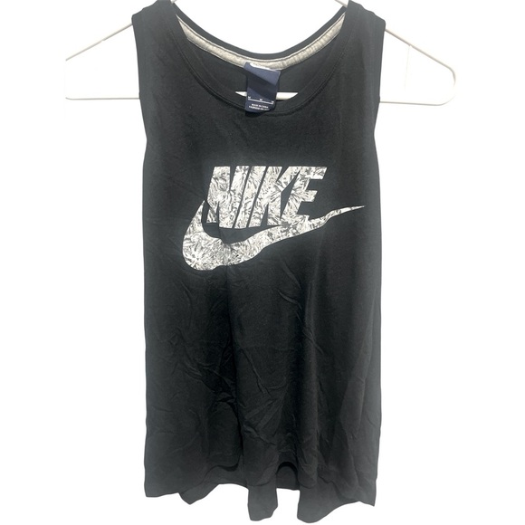 NIKE women’s Black tank top with Textured  Logo Sz Medium - Picture 1 of 5